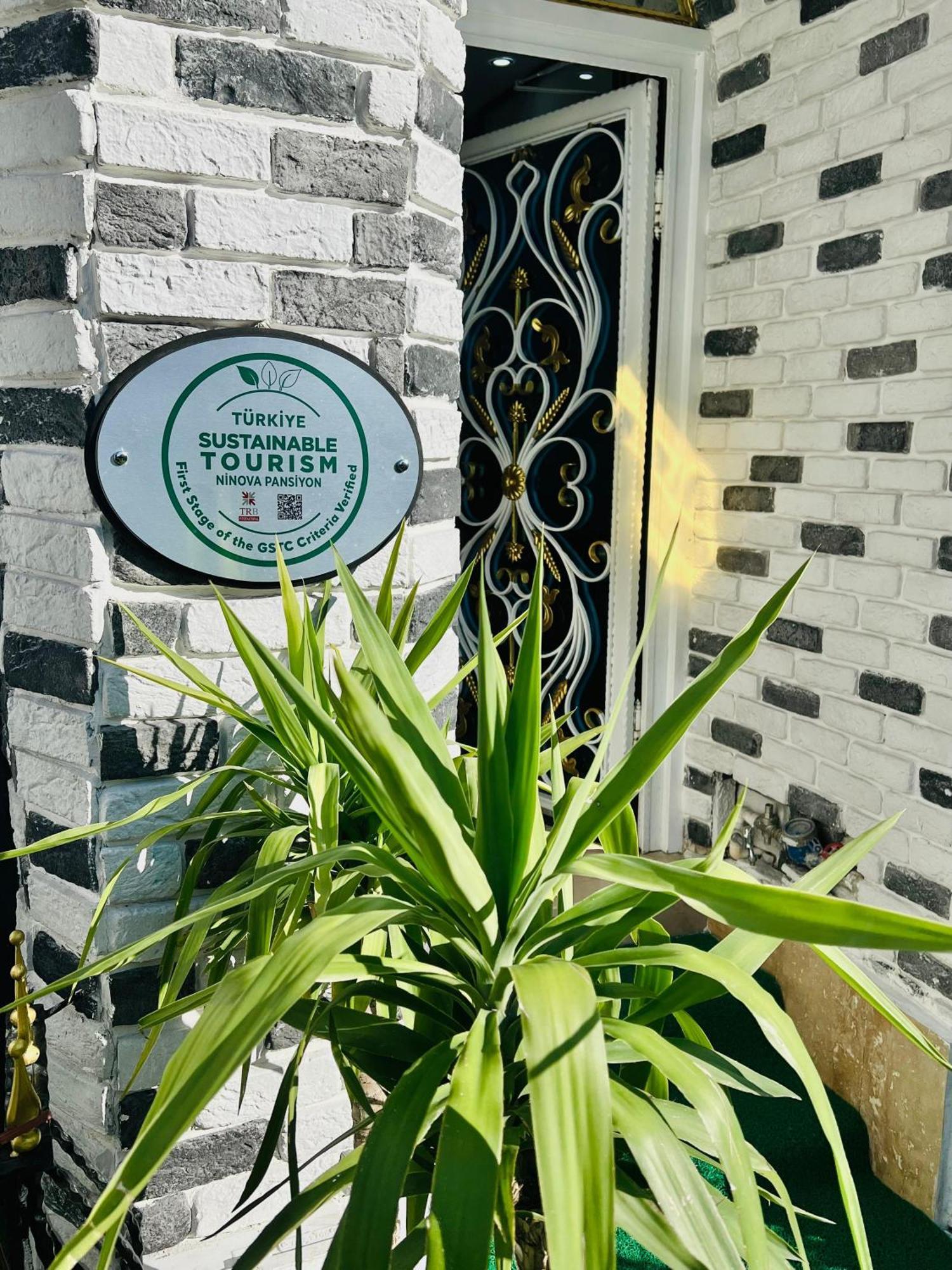 Ninova Boutique Hotel Istanbul Exterior photo